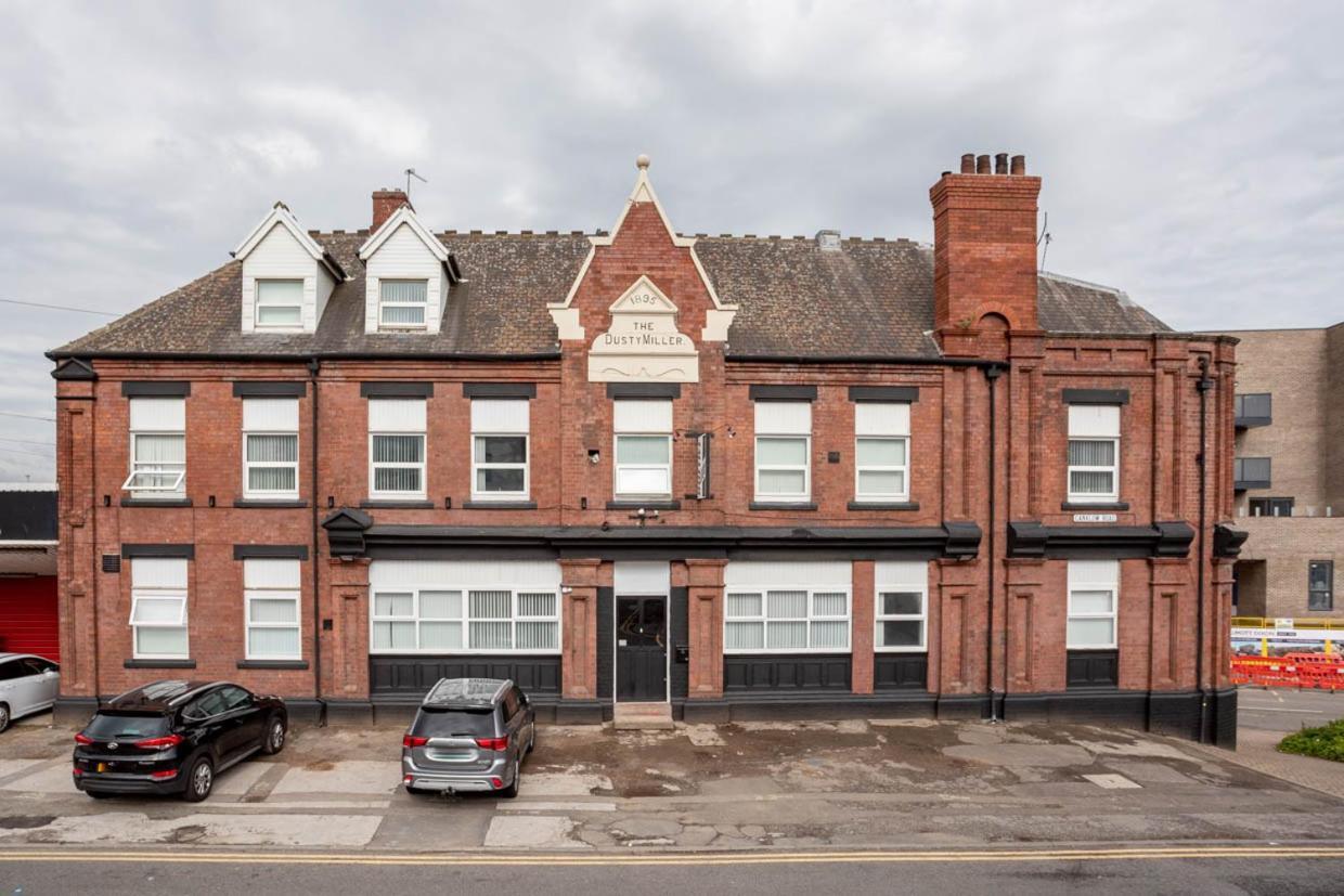 Dusties Hotel Rotherham Exterior photo